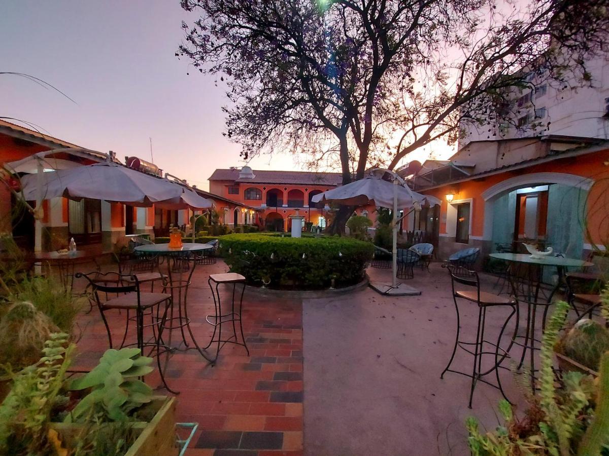 Naupa House Hostel Cochabamba Exterior photo