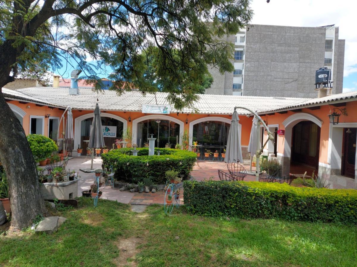 Naupa House Hostel Cochabamba Exterior photo