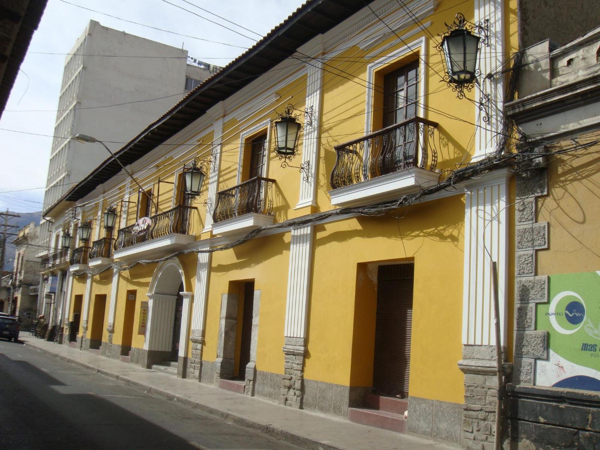 Naupa House Hostel Cochabamba Exterior photo